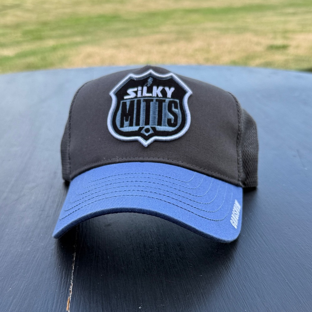 Silky Mitts Black and Blue Cap